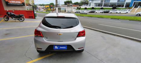 CHEVROLET Onix Hatch 1.4 4P FLEX LT, Foto 4