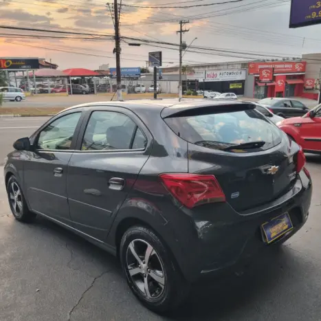 CHEVROLET Onix Hatch 1.4 4P FLEX LTZ AUTOMTICO, Foto 4