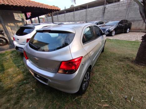 CHEVROLET Onix Hatch 1.4 4P FLEX LTZ, Foto 7