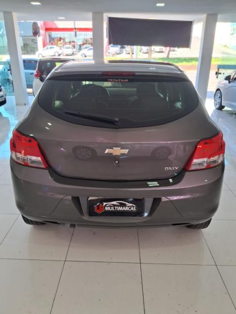 CHEVROLET Onix Hatch 1.0 4P FLEX LS, Foto 4