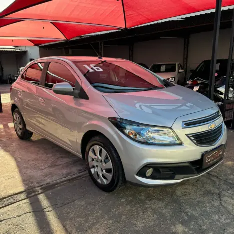 CHEVROLET Onix Hatch 1.4 4P FLEX LT, Foto 2