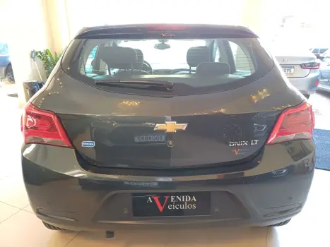 CHEVROLET Onix Hatch 1.4 4P FLEX LT AUTOMTICO, Foto 8
