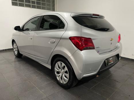 CHEVROLET Onix Hatch 1.4 4P FLEX LT, Foto 7