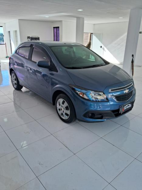 CHEVROLET Onix Hatch 1.4 4P FLEX LT, Foto 6