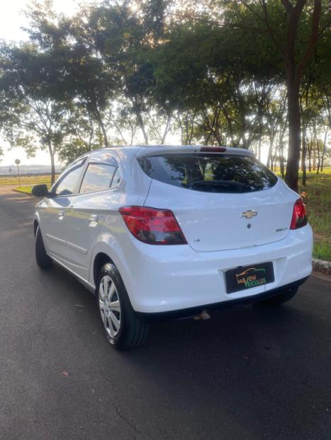 CHEVROLET Onix Hatch 1.4 4P FLEX LT, Foto 6
