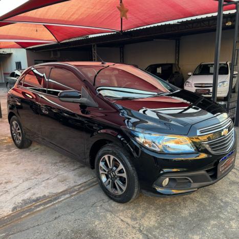 CHEVROLET Onix Hatch 1.4 4P FLEX LTZ, Foto 2