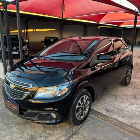 CHEVROLET Onix Hatch 1.4 4P FLEX LTZ, Foto 3
