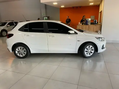 CHEVROLET Onix Hatch 1.0 4P FLEX LTZ TURBO, Foto 3