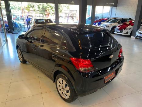 CHEVROLET Onix Hatch 1.4 4P FLEX LT, Foto 2