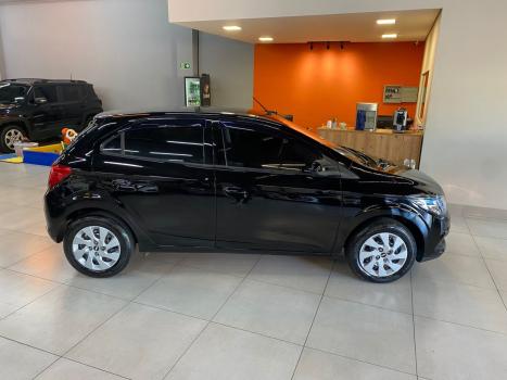 CHEVROLET Onix Hatch 1.4 4P FLEX LT, Foto 3