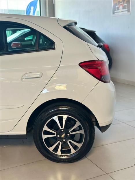 CHEVROLET Onix Hatch 1.4 4P FLEX LTZ, Foto 15