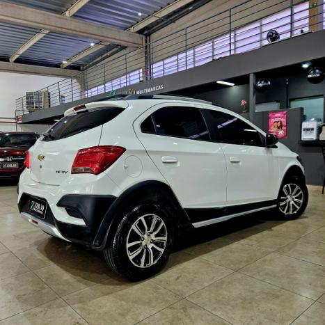 CHEVROLET Onix Hatch 1.4 4P FLEX ACTIV AUTOMTICO, Foto 4