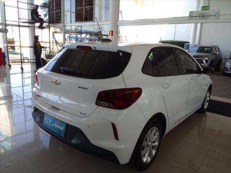 CHEVROLET Onix Hatch 1.0 4P FLEX LTZ TURBO AUTOMTICO, Foto 5