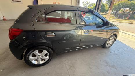 CHEVROLET Onix Hatch 1.4 4P FLEX LT, Foto 5