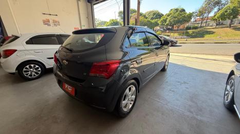 CHEVROLET Onix Hatch 1.4 4P FLEX LT, Foto 6
