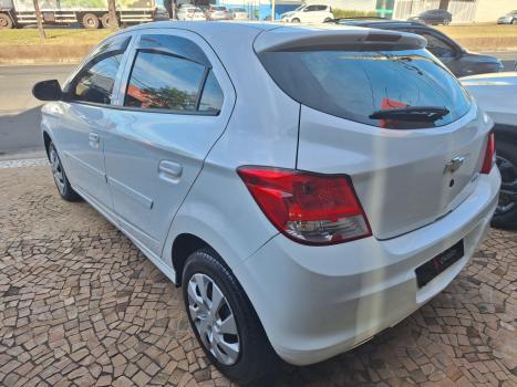 CHEVROLET Onix Hatch 1.0 4P FLEX LT, Foto 5