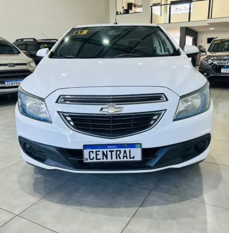 CHEVROLET Onix Hatch 1.4 4P FLEX LT, Foto 4