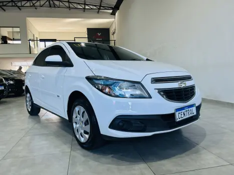CHEVROLET Onix Hatch 1.4 4P FLEX LT, Foto 7