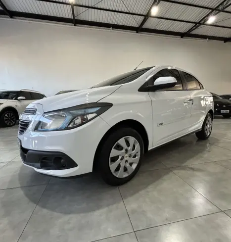 CHEVROLET Onix Hatch 1.4 4P FLEX LT, Foto 8