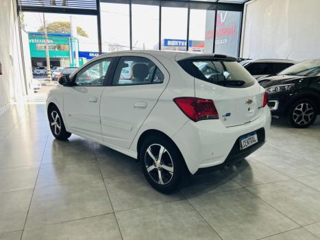 CHEVROLET Onix Hatch 1.4 4P FLEX LTZ, Foto 2
