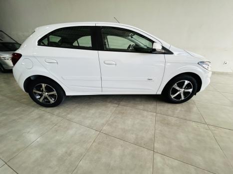 CHEVROLET Onix Hatch 1.4 4P FLEX LTZ, Foto 6