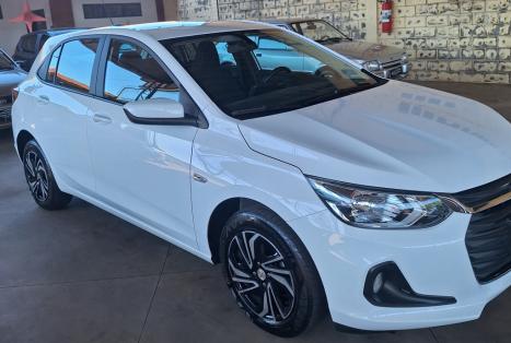 CHEVROLET Onix Hatch 1.0 4P FLEX LT2, Foto 3