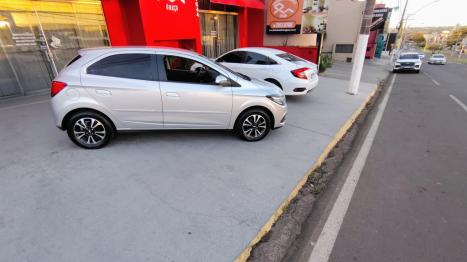 CHEVROLET Onix Hatch 1.4 4P FLEX LTZ, Foto 4