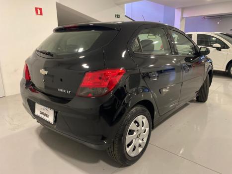 CHEVROLET Onix Hatch 1.4 4P FLEX LT, Foto 6