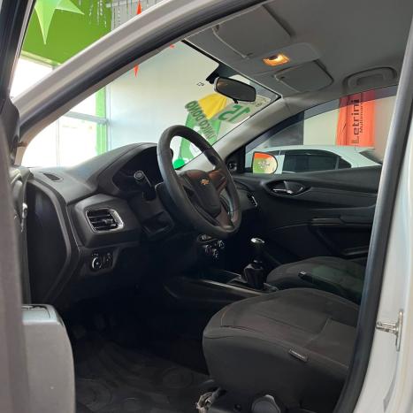 CHEVROLET Onix Hatch 1.4 4P FLEX LT, Foto 6