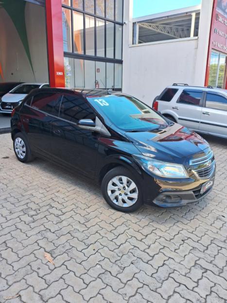 CHEVROLET Onix Hatch 1.4 4P FLEX LT, Foto 5
