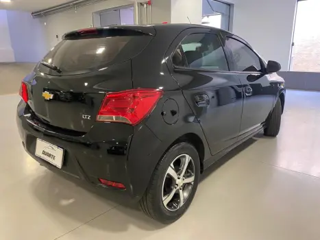 CHEVROLET Onix Hatch 1.4 4P FLEX LTZ AUTOMTICO, Foto 6