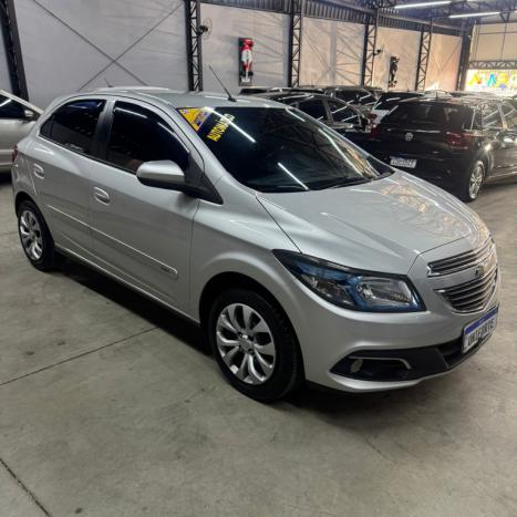CHEVROLET Onix Hatch 1.4 4P FLEX LT AUTOMTICO, Foto 3
