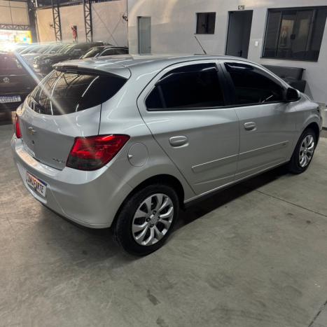 CHEVROLET Onix Hatch 1.4 4P FLEX LT AUTOMTICO, Foto 6