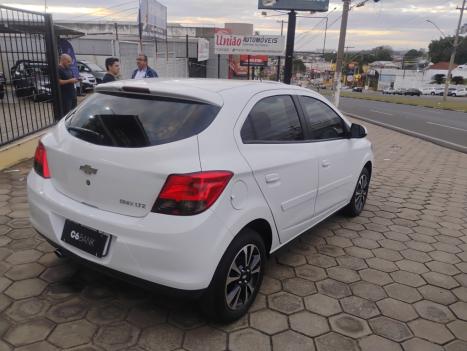 CHEVROLET Onix Hatch 1.4 4P FLEX LTZ, Foto 6