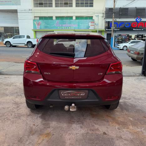 CHEVROLET Onix Hatch 1.4 4P FLEX LTZ, Foto 6