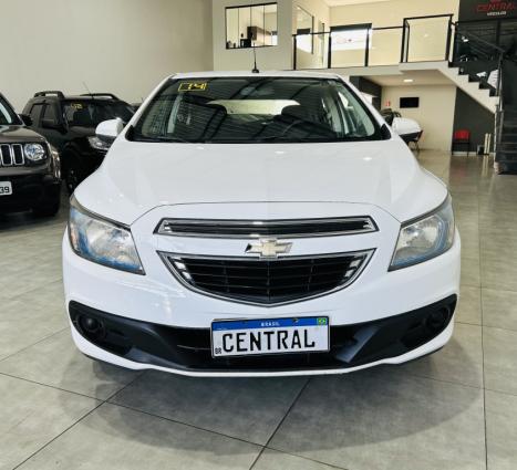 CHEVROLET Onix Hatch 1.4 4P FLEX LT, Foto 4