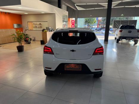 CHEVROLET Onix Hatch 1.4 4P FLEX LTZ, Foto 9