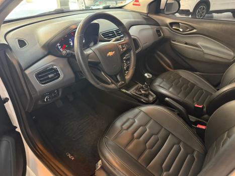 CHEVROLET Onix Hatch 1.4 4P FLEX LTZ, Foto 16