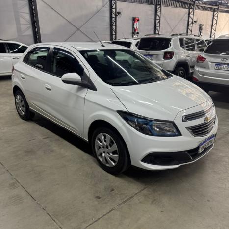 CHEVROLET Onix Hatch 1.4 4P FLEX LT, Foto 3
