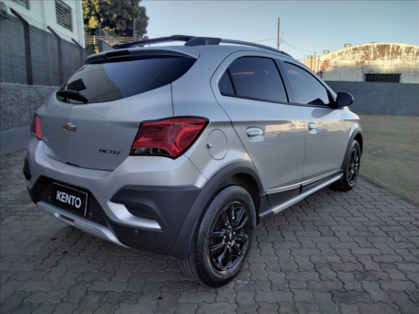 CHEVROLET Onix Hatch 1.4 4P FLEX ACTIV, Foto 3