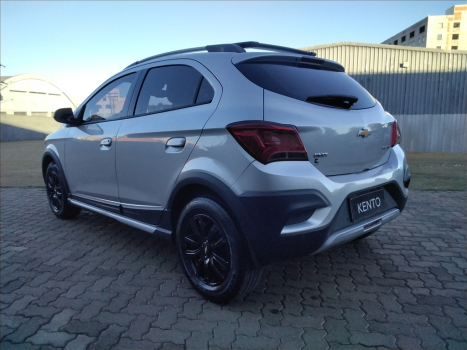 CHEVROLET Onix Hatch 1.4 4P FLEX ACTIV, Foto 4