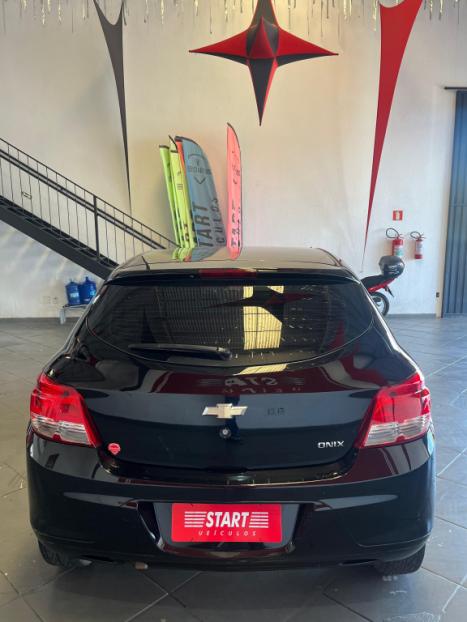 CHEVROLET Onix Hatch 1.0 4P FLEX LS, Foto 8