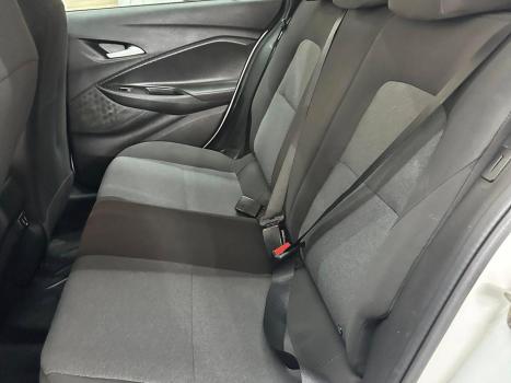 CHEVROLET Onix Hatch , Foto 10