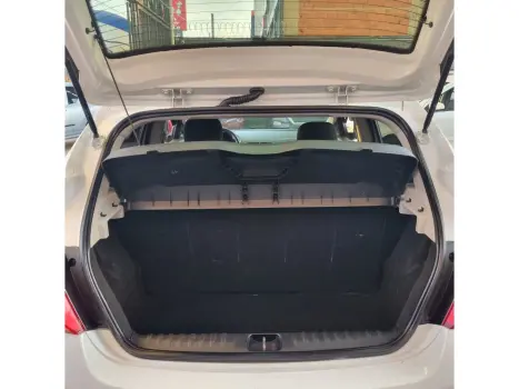CHEVROLET Onix Hatch 1.4 4P FLEX LT, Foto 16