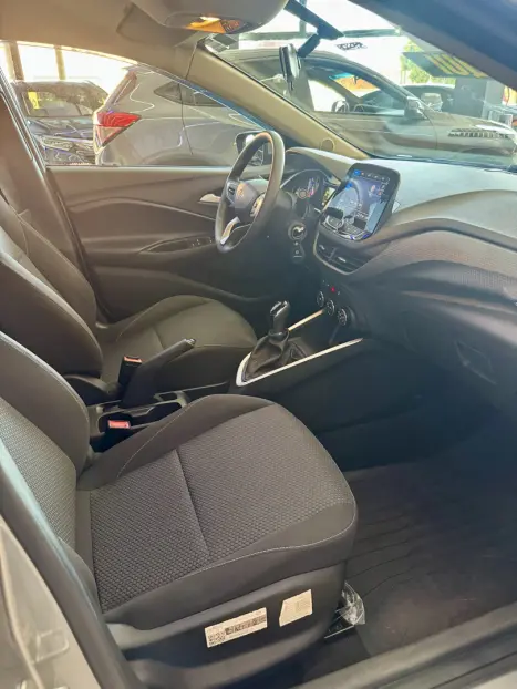 CHEVROLET Onix Hatch 1.0 12V 4P FLEX LT TURBO, Foto 9