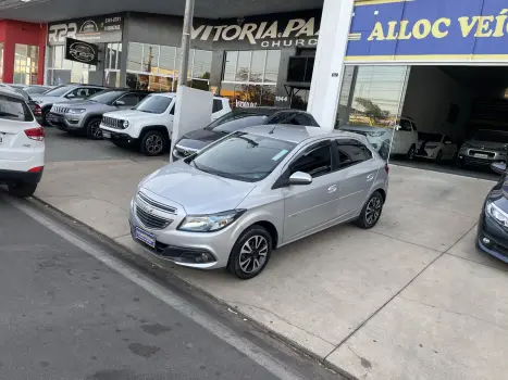 CHEVROLET Onix Hatch 1.4 4P FLEX LTZ, Foto 6