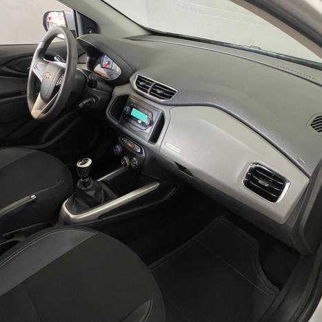 CHEVROLET Onix Hatch 1.0 4P FLEX LT, Foto 2