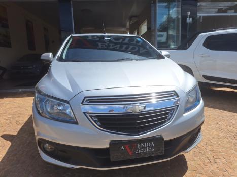 CHEVROLET Onix Hatch 1.4 4P FLEX LT, Foto 4