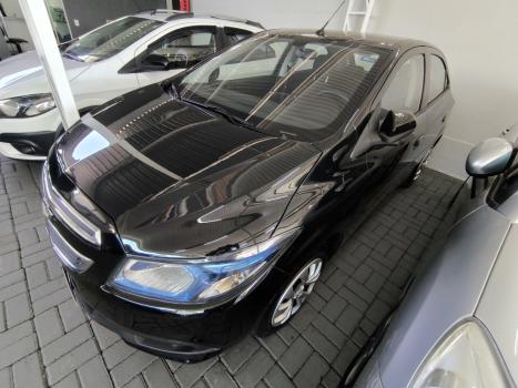 CHEVROLET Onix Hatch 1.4 4P FLEX LT, Foto 2