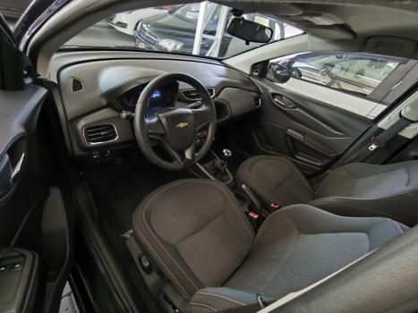 CHEVROLET Onix Hatch 1.4 4P FLEX LT, Foto 3